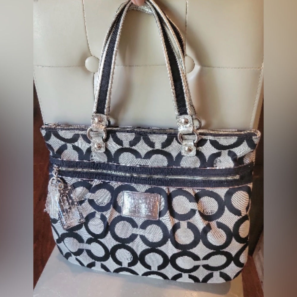 Coach Poppy Op Art Glam Tote